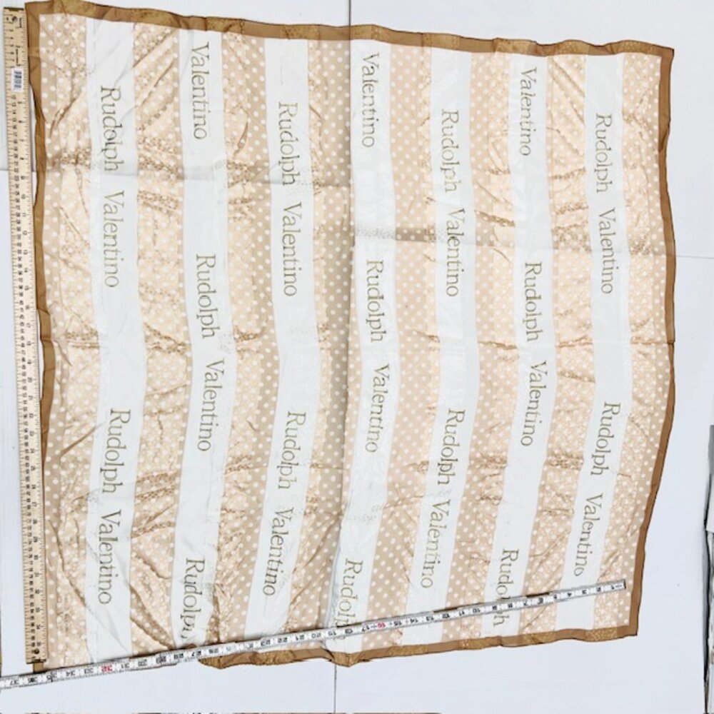 Valentino Rudolph 1921 scarf, 100% sheer silk, 38" x40" large full body wrap(35) - Picture 11 of 12